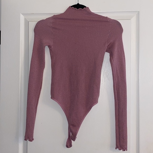 Free People Mara Mock Neck Bodysuit long sleeves lettuce edges trim Size M/L - Picture 2 of 11